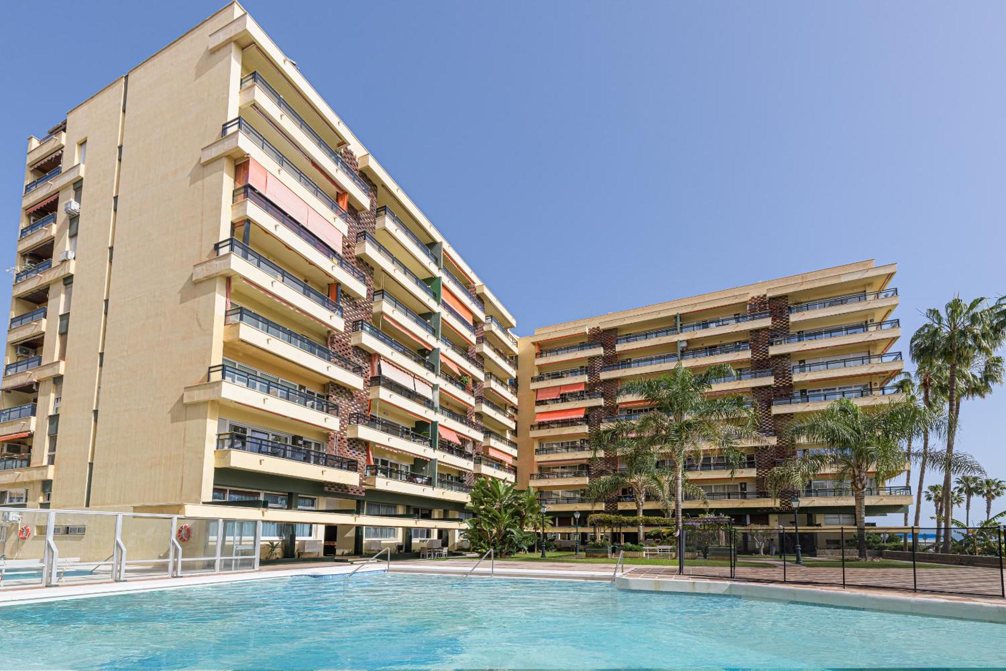 Amazing Carihuela View & Parking Leilighet Torremolinos Eksteriør bilde